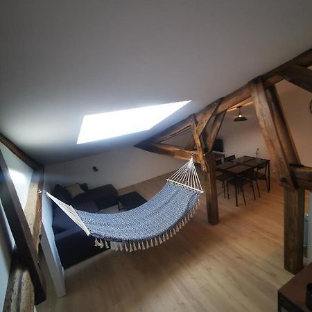 Appartement Neuf Climatise Sous Les Toits La Roche-Chalais Екстериор снимка