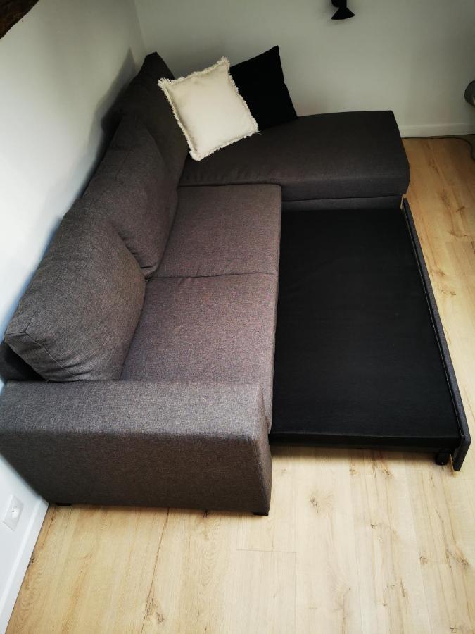 Appartement Neuf Climatise Sous Les Toits La Roche-Chalais Екстериор снимка